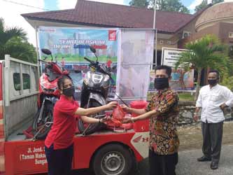 22-06-2020-honda-tdm-sungailiat-bagikan-sembako-dari-csr.jpg